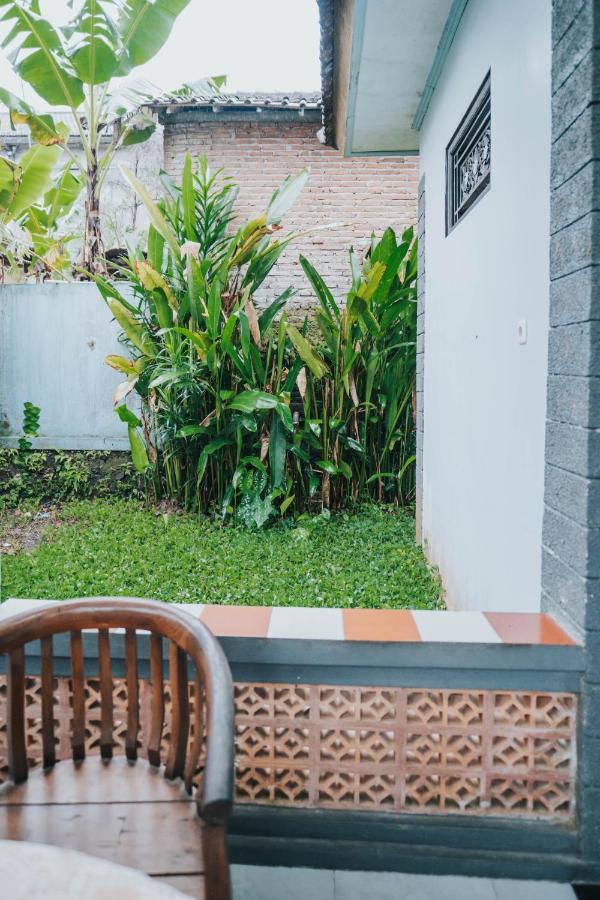 Agus Hidden Homestay - Banjar Sweet Village Banyuwangi  Exteriör bild