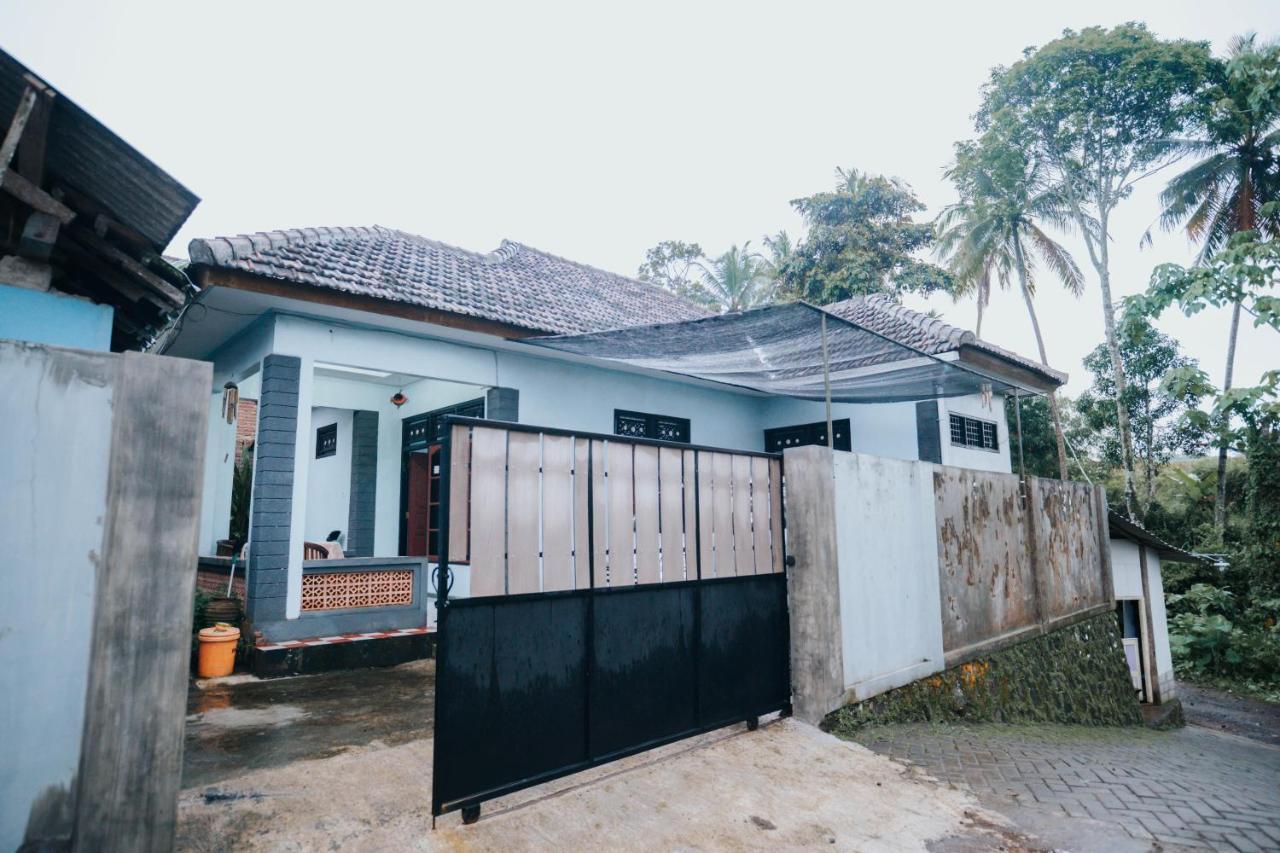 Agus Hidden Homestay - Banjar Sweet Village Banyuwangi  Exteriör bild